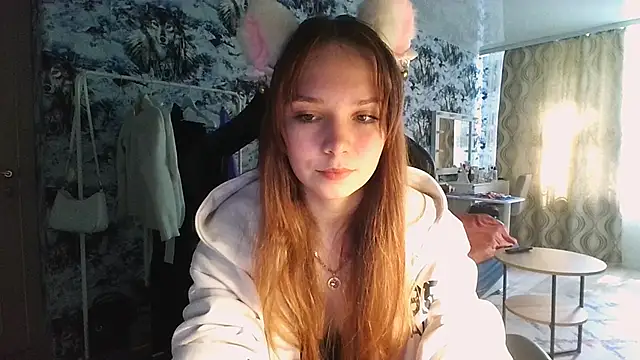 Snapshot of Princess_Mira chatting on June 26, 2026, 8:42 am Princess Mira online show from June 26, 2026, 8:42 am
