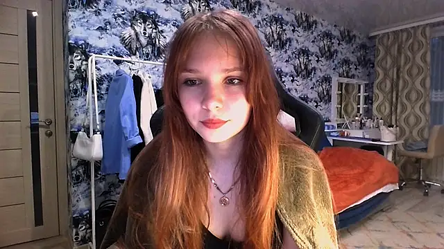 Snapshot of Princess_Mira chatting on June 24, 2026, 5:44 pm Princess Mira online show from June 24, 2026, 5:44 pm