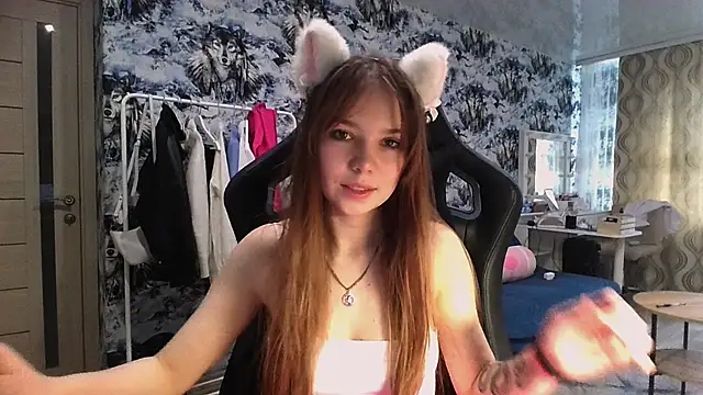 Snapshot of Princess_Mira chatting on July 23, 2026, 10:23 am Princess Mira online show from July 23, 2026, 10:23 am