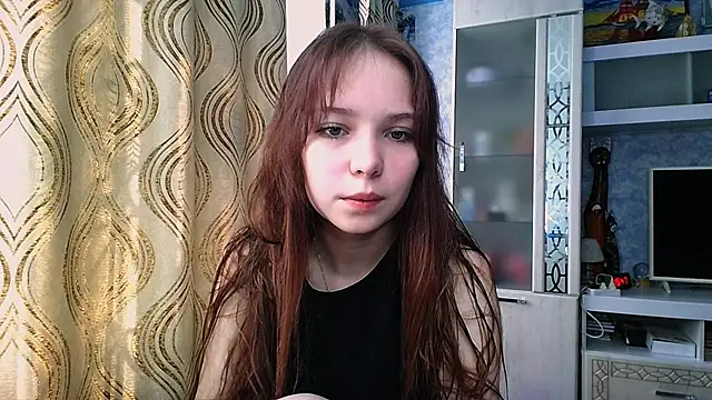 Snapshot of Princess_Mira chatting on June 14, 2026, 10:49 am Princess Mira online show from June 14, 2026, 10:49 am