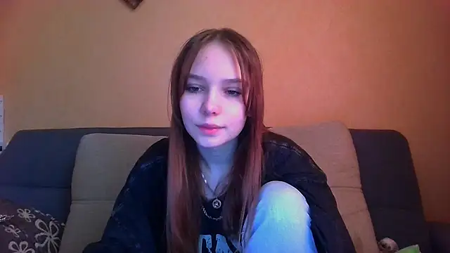 Snapshot of Princess_Mira chatting on May 2, 2026, 10:42 am Princess Mira online show from May 2, 2026, 10:42 am
