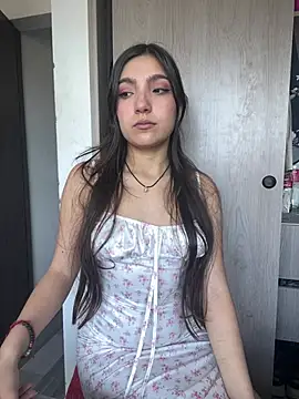 Soffy 20 online show from April 30, 2026, 5:42 pm