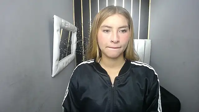 Snapshot of nancy_blonde chatting on May 26, 2026, 12:25 pm nancy blonde online show from May 26, 2026, 12:25 pm