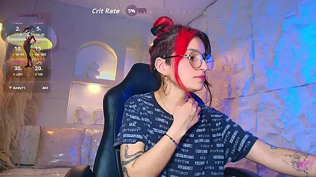 Snapshot of Moon_Red_r chatting on May 6, 2026, 12:47 am Moon Red r online show from May 6, 2026, 12:47 am