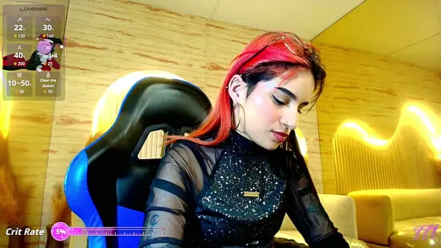 Snapshot of Moon_Red_r chatting on May 14, 2026, 1:19 pm Moon Red r online show from May 14, 2026, 1:19 pm