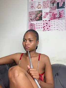 sweetheart2001 online show from July 10, 2026, 6:52 pm