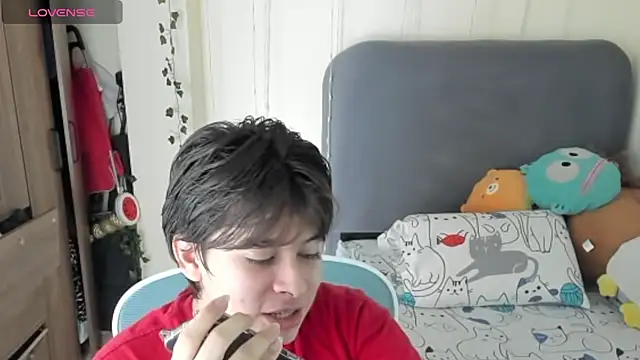 Snapshot of Felixzyn chatting on June 9, 2026, 6:53 pm Felixzyn online show from June 9, 2026, 6:53 pm