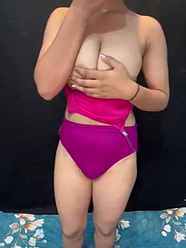 Snapshot of CuteHaseena chatting on July 5, 2026, 6:20 am CuteHaseena online show from July 5, 2026, 6:20 am