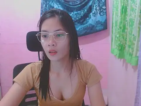 Snapshot of Sweetsexylady19 chatting on May 8, 2026, 12:31 pm Sweetsexylady19 online show from May 8, 2026, 12:31 pm