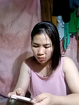 Snapshot of Bunby12 chatting on May 20, 2026, 1:35 am Bunby12 online show from May 20, 2026, 1:35 am
