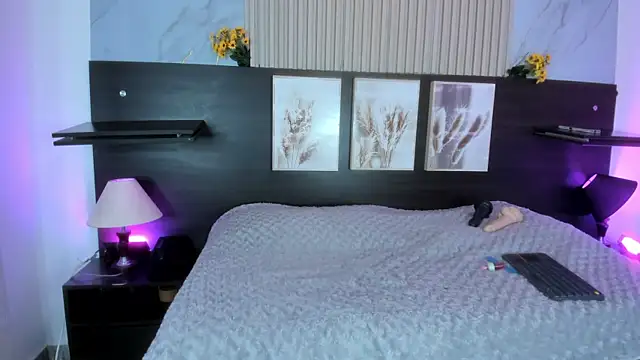 Snapshot of Scarlet_Gracee chatting on April 22, 2026, 12:17 am Scarlet Gracee online show from April 22, 2026, 12:17 am