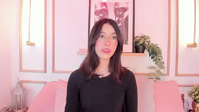 Snapshot of Nanami_ chatting on July 6, 2026, 1:07 pm Nanami online show from July 6, 2026, 1:07 pm