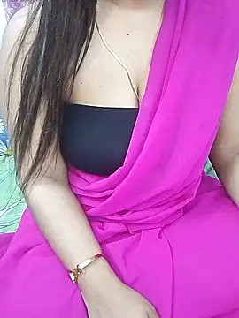 Snapshot of Shila_bby chatting on July 30, 2026, 4:39 pm Shila bby online show from July 30, 2026, 4:39 pm