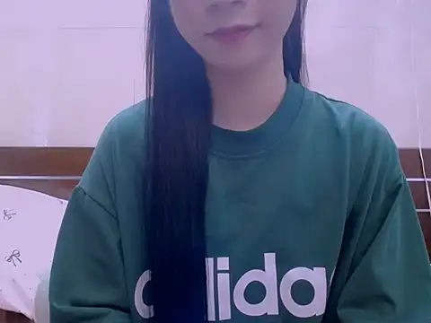 hanny baby2005 online show from April 21, 2026, 1:42 am