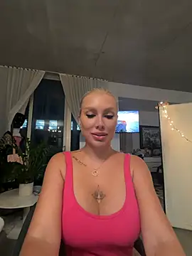 Karen Luxe online show from June 27, 2026, 12:38 am