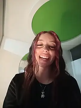 Snapshot of sadashi_moon_ofice chatting on June 1, 2026, 3:51 am sadashi moon ofice online show from June 1, 2026, 3:51 am