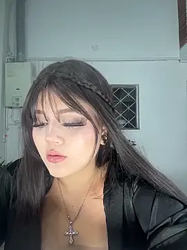Snapshot of lya_nekko_ chatting on April 26, 2026, 4:21 am lya nekko online show from April 26, 2026, 4:21 am