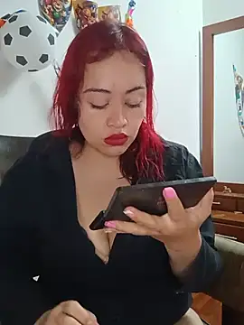 Snapshot of Amaranta-Luque chatting on June 25, 2026, 4:23 pm Amaranta-Luque online show from June 25, 2026, 4:23 pm