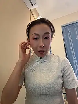 summer0430 online show from June 9, 2026, 9:10 am