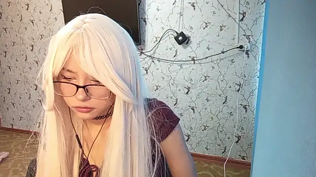 Snapshot of DelicaBrome chatting on June 12, 2026, 10:24 am DelicaBrome online show from June 12, 2026, 10:24 am