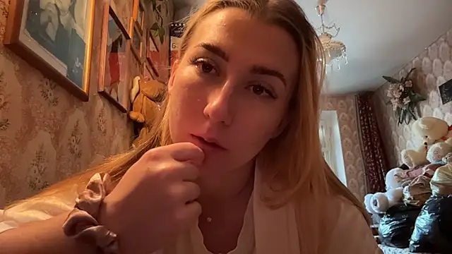 MandyVandy online show from April 29, 2026, 5:33 am