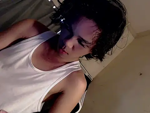Snapshot of urnaughty_paul chatting on June 1, 2026, 3:18 am urnaughty paul online show from June 1, 2026, 3:18 am