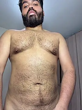 Snapshot of LucaLaurent chatting on May 24, 2026, 10:20 pm LucaLaurent online show from May 24, 2026, 10:20 pm