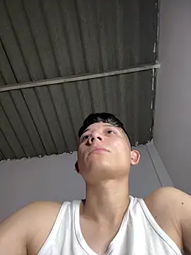 Snapshot of bryan_hot_23 chatting on May 7, 2026, 4:54 pm bryan hot 23 online show from May 7, 2026, 4:54 pm