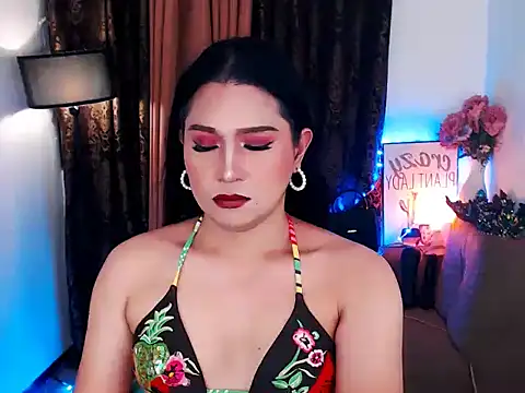 Snapshot of SWEETBELLA69 chatting on July 6, 2026, 10:44 am SWEETBELLA69 online show from July 6, 2026, 10:44 am