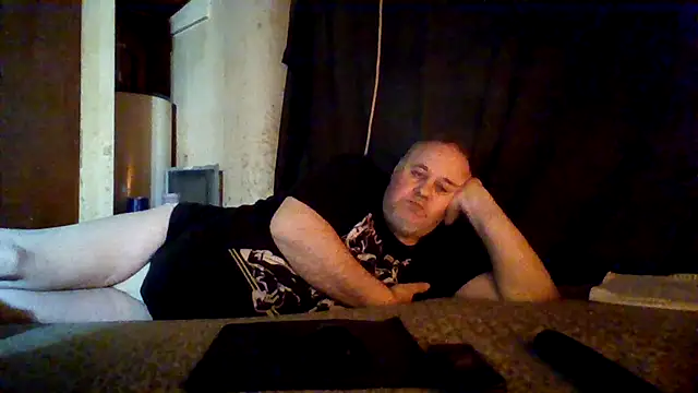 Snapshot of Nightshade1195 chatting on May 21, 2026, 6:05 pm Nightshade1195 online show from May 21, 2026, 6:05 pm