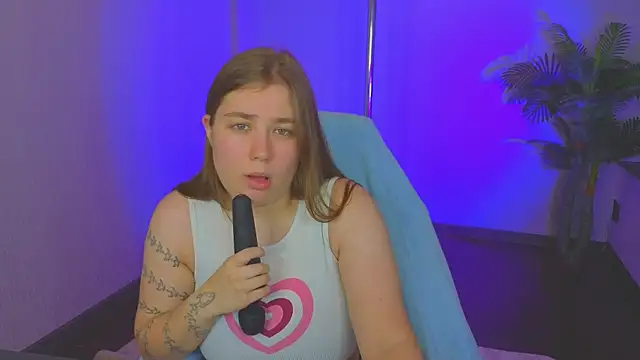 Boobsy girl online show from July 31, 2026, 11:31 am