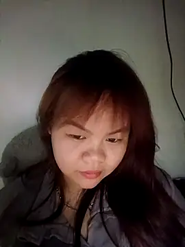 Snapshot of Truxcy1 chatting on April 27, 2026, 12:47 pm Truxcy1 online show from April 27, 2026, 12:47 pm