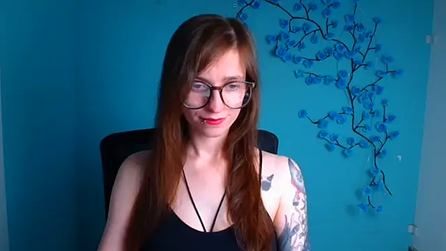 Snapshot of Luna_Tantra chatting on July 8, 2026, 1:12 pm Luna Tantra online show from July 8, 2026, 1:12 pm