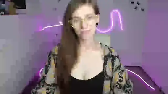 Snapshot of Luna_Tantra chatting on July 29, 2026, 7:24 pm Luna Tantra online show from July 29, 2026, 7:24 pm
