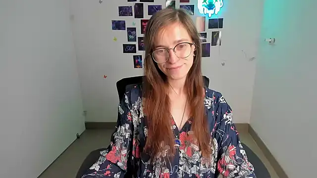 Snapshot of Luna_Tantra chatting on July 24, 2026, 4:36 pm Luna Tantra online show from July 24, 2026, 4:36 pm