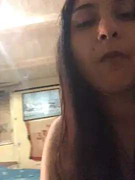 Snapshot of amira1348 chatting on May 27, 2026, 6:48 pm amira1348 online show from May 27, 2026, 6:48 pm