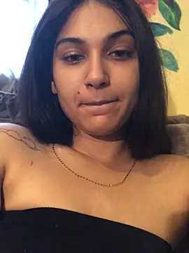 Snapshot of amira1348 chatting on August 1, 2026, 8:45 am amira1348 online show from August 1, 2026, 8:45 am