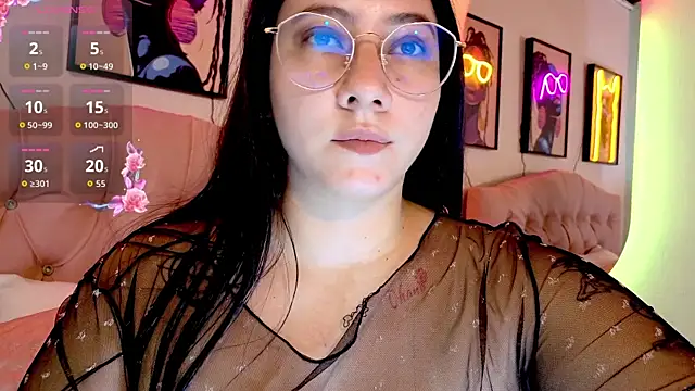 Agata Monroe online show from April 25, 2026, 7:44 pm