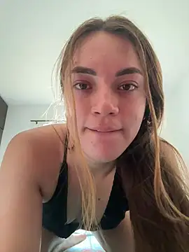 Snapshot of _EmmaDavis_ chatting on June 13, 2026, 3:10 pm EmmaDavis online show from June 13, 2026, 3:10 pm