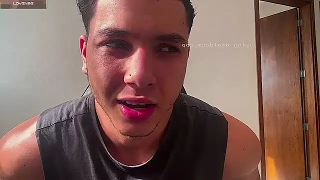 Snapshot of Maxx_valiant chatting on May 26, 2026, 1:20 pm Maxx valiant online show from May 26, 2026, 1:20 pm