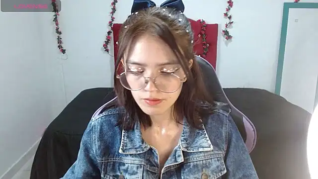jaide16092020 online show from May 22, 2026, 9:35 pm