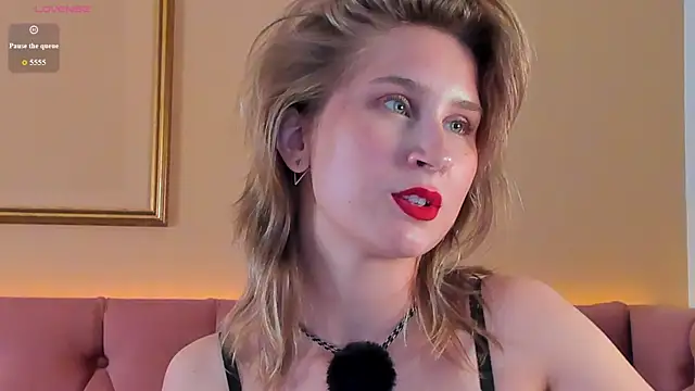 Lilianadaniels online show from July 8, 2026, 1:41 am