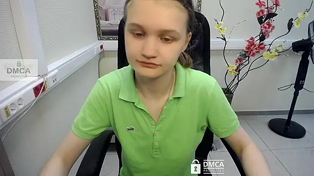 Snapshot of _donnaSia_ chatting on July 21, 2026, 10:38 am donnaSia online show from July 21, 2026, 10:38 am