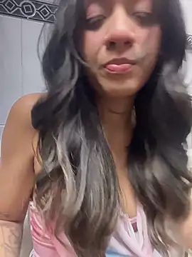 Snapshot of SinSirenXXX chatting on July 10, 2026, 1:22 pm SinSirenXXX online show from July 10, 2026, 1:22 pm