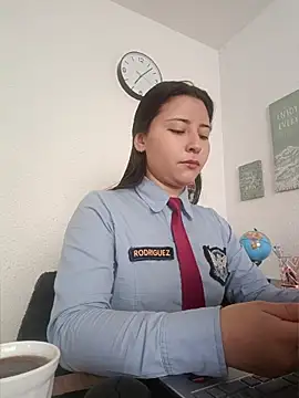 Snapshot of Queen_linda1 chatting on May 8, 2026, 12:09 pm Queen linda1 online show from May 8, 2026, 12:09 pm