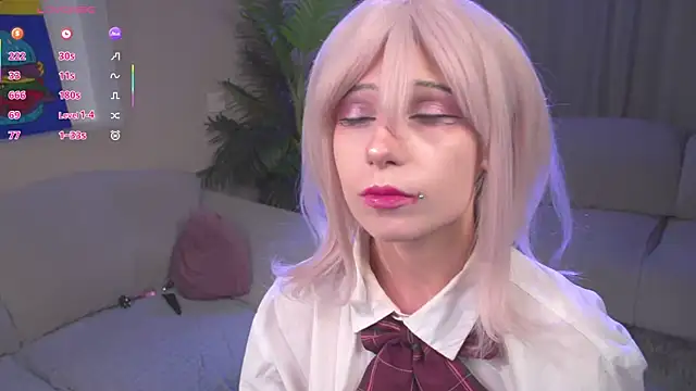 Snapshot of CosplayDream chatting on May 13, 2026, 7:26 am CosplayDream online show from May 13, 2026, 7:26 am