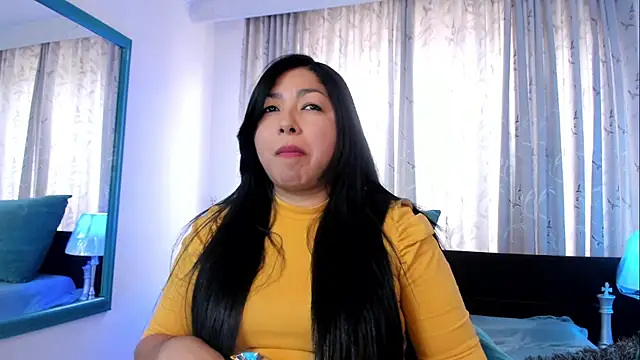 Snapshot of Victoria_kim_lee chatting on June 17, 2026, 5:56 pm Victoria kim lee online show from June 17, 2026, 5:56 pm