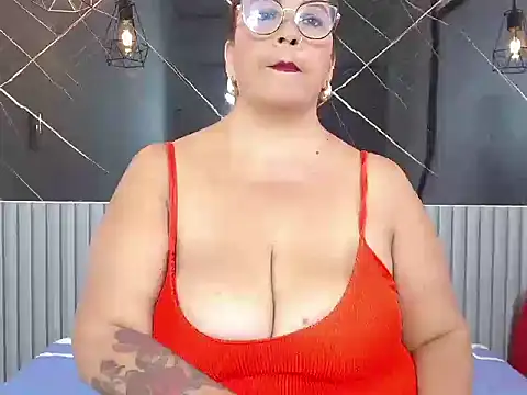 BarbaraGraf online show from April 23, 2026, 3:13 pm