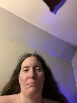 Mini83 online show from July 14, 2026, 2:00 am