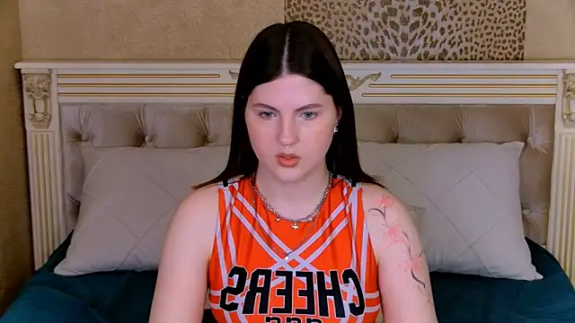 Snapshot of IvySimmons chatting on May 13, 2026, 3:52 pm IvySimmons online show from May 13, 2026, 3:52 pm